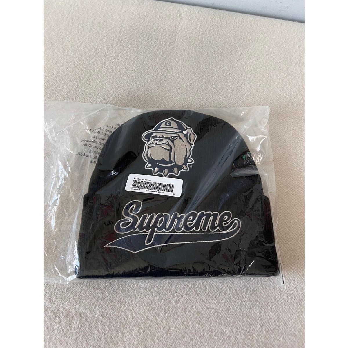 ○Supreme x Mitchell & Ness Beanie Black ○Supreme x Mitchell & Ness Beanie Black