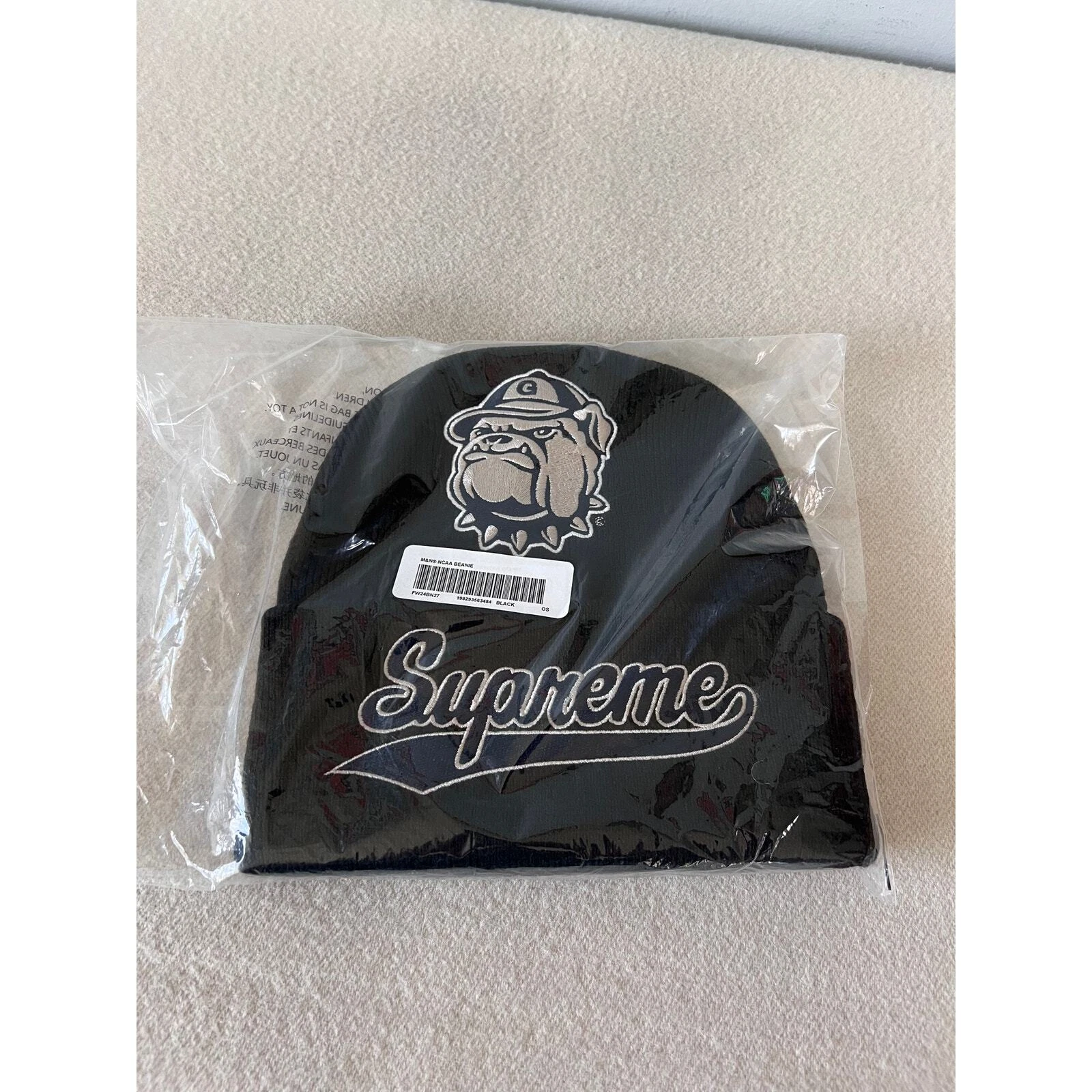 Bonnet Supreme x Mitchell & Ness Georgetown Hoyas   Bleu marine   NEUF