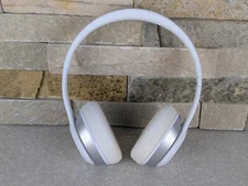 Beats Solo Wired On Ear Headphones Model B0518 White WORKS