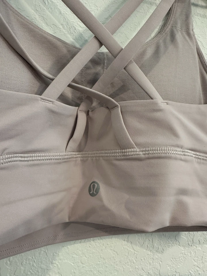 Sujetador Lululemon Lavender Lux Energy Longline Soporte Medio Talla Pequeña Copa B Foto 3 de 3