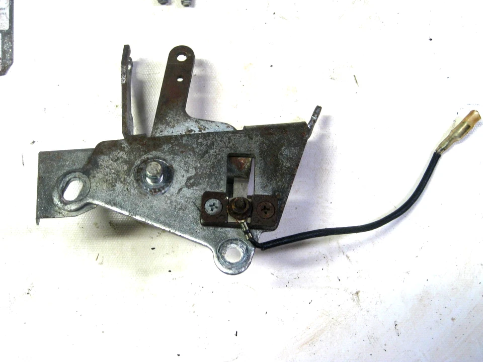 CUB CADET Lawn Mower 11A-18MC056 Engine 1P70FUA BRAKE ASSY 951-10321A, 951-10321 - Image 3 of 4