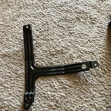 2016-2025 Chevrolet Malibu 1.5l L4 Battery Tray Hold Down Bracket Support Oem