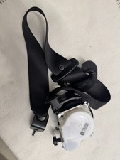 Original BMW F20 F21 M140i Sicherheitsgurte + Gurtschl�sser vorne Set links rech