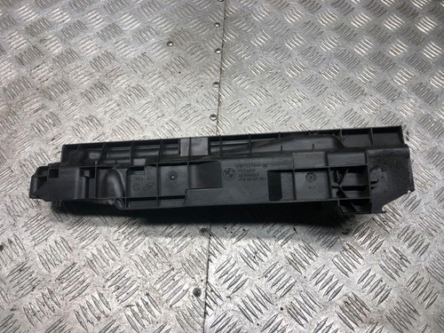 BMW 1 E81 Kühlerhalter 17107524914 2.00 Diesel 2007 33821325