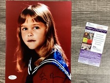 (SSG) ERIN MURPHY Signed 8X10 Color Photo 