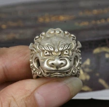 2.5CM Old Chinese Miao Silver Qilin Beast Kylin Head Beast Jewellery Hand Ring 