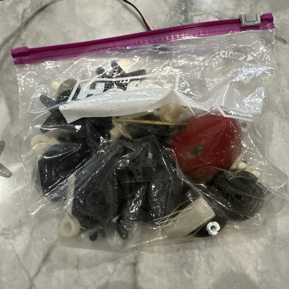 Futaba S9001 + Parts Lot - Image 3 of 4