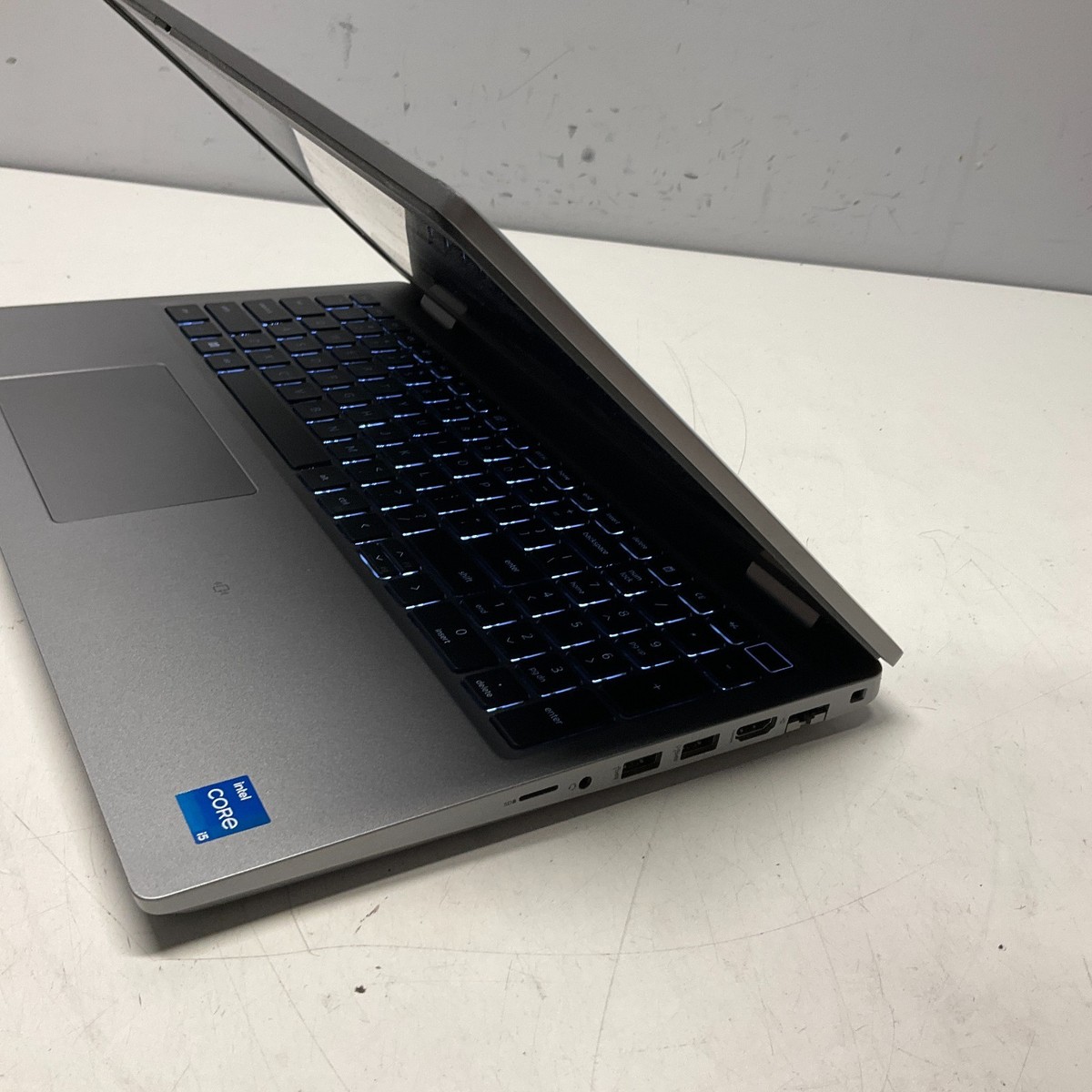 Dell Precision 3571 15.6
