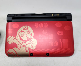 Nintendo 3DS XL Super Mario Bros 2 Limited Edition W/ Charger & Stylus Tested