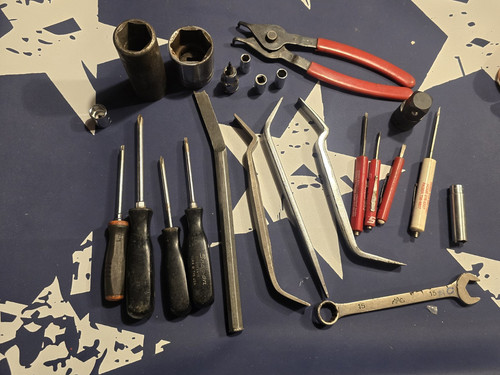 VARIOUS TOOLS BUNDLE lot group mostly snapon