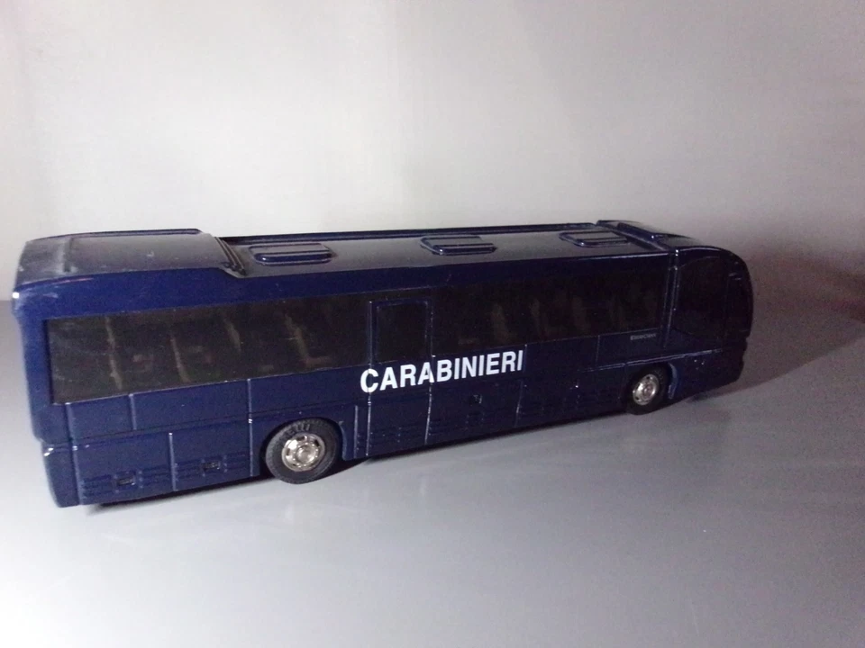 OLD CARS  Iveco Euroclass "Carabinieri"  Autobus   scale 1/43  Made in Italy - Immagine 3 di 4