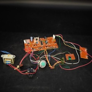 Kenwood KD 491F Plattenspieler Motor - Funktionstüchtig