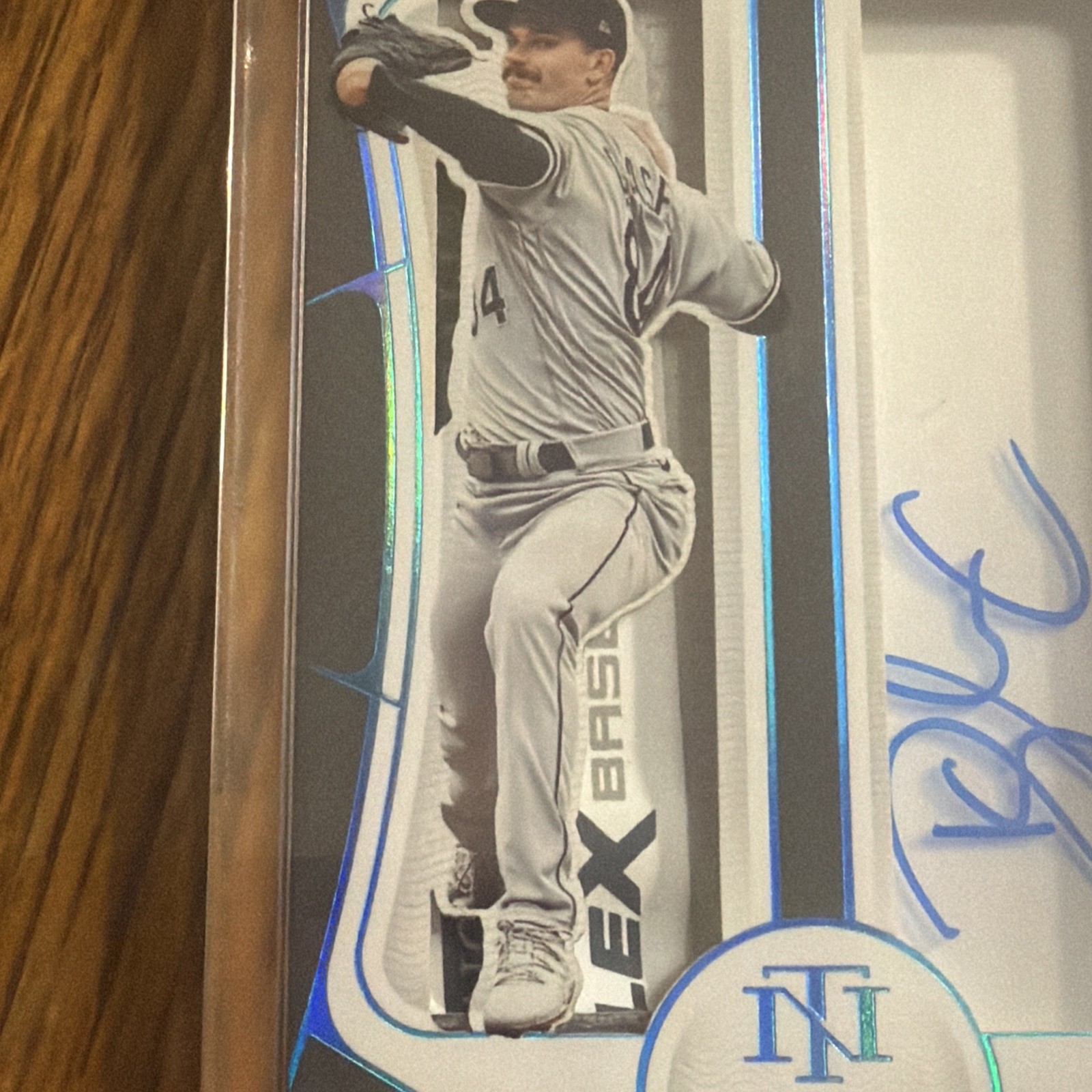 2022 National Treasures Dylan Cease Jumbo Gear Signatures Platform 1/1 White Sox view 8