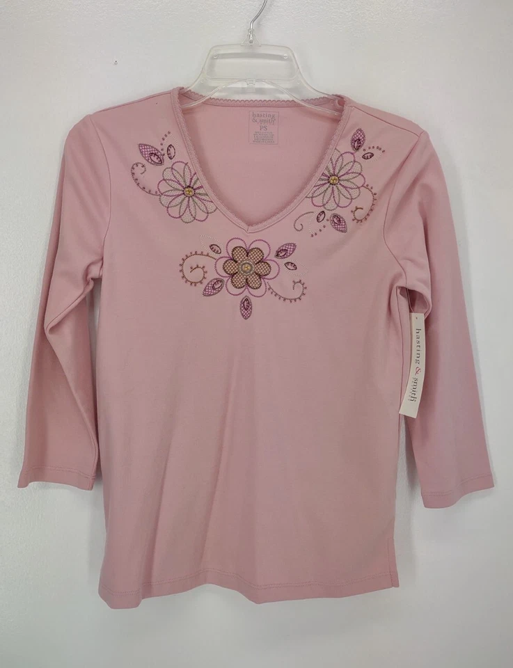 全新带标签 Hasting & Smith Petite 长袖衬衫女式 PS 码刺绣 V 领 — 第 4/4 张图片