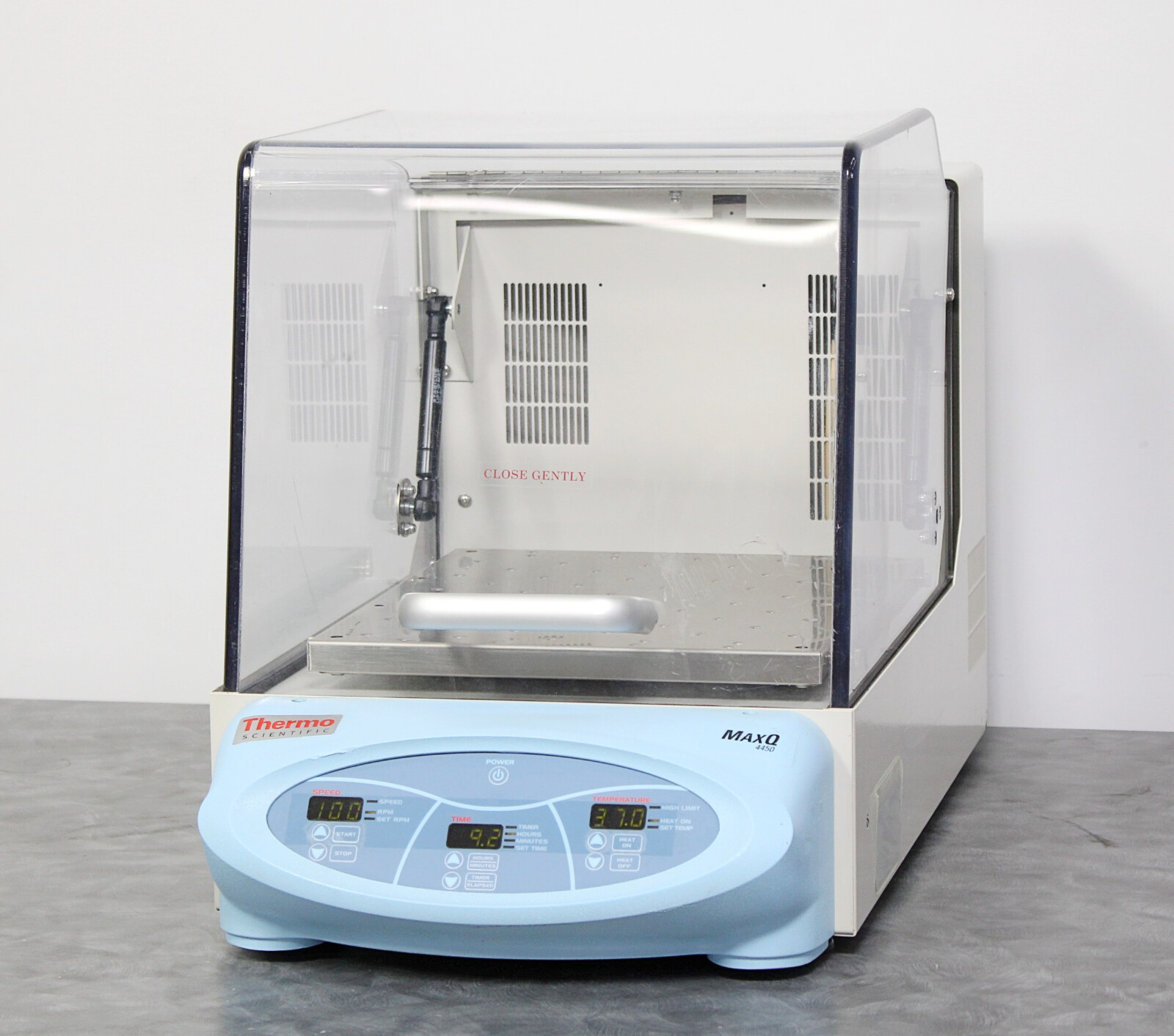 Thermo Scientific MaxQ 4450 Benchtop Orbital Incubator Shaker SHKE4450