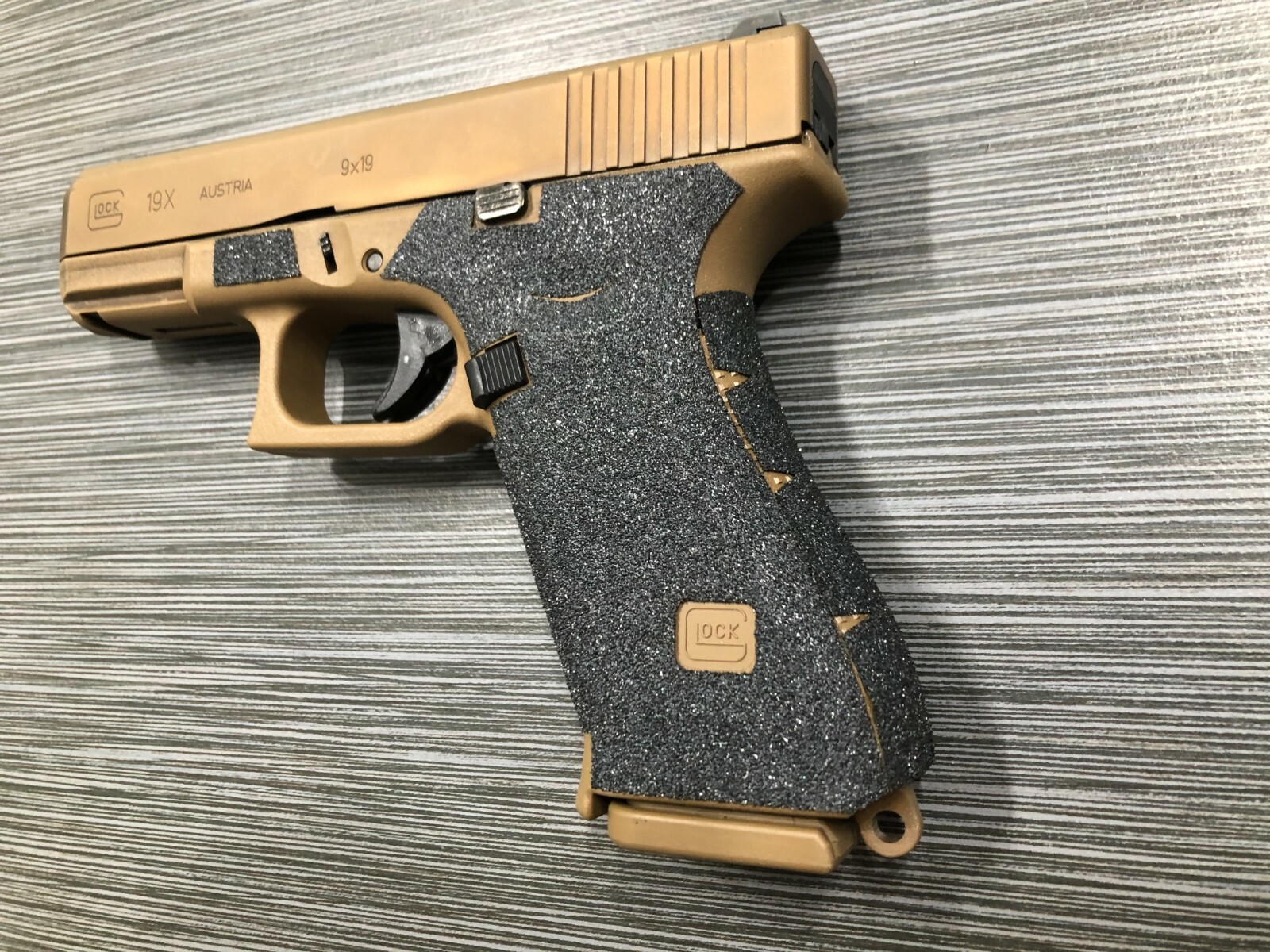 HANDLEITGRIPS Sandpaper Gun Grip Tape Wrap for Glock 19X and Glock 45