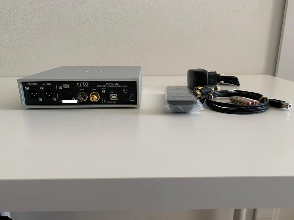 Convertitore digitale/analogico M2Tech Young DSD NUOVO! - Immagine 3 di 3
