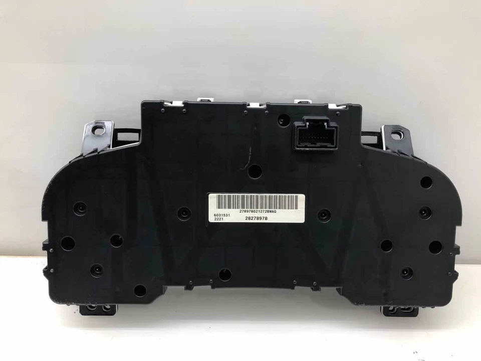 2009 - 2013 Tahoe/Yukon/ Silverado Speedometer ~ 119k - Image 3 of 4