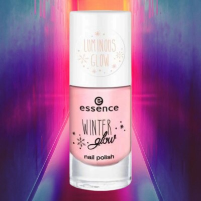 Essence Winter Glow Nail Polish Nagellack Nr. 04 Let it glow