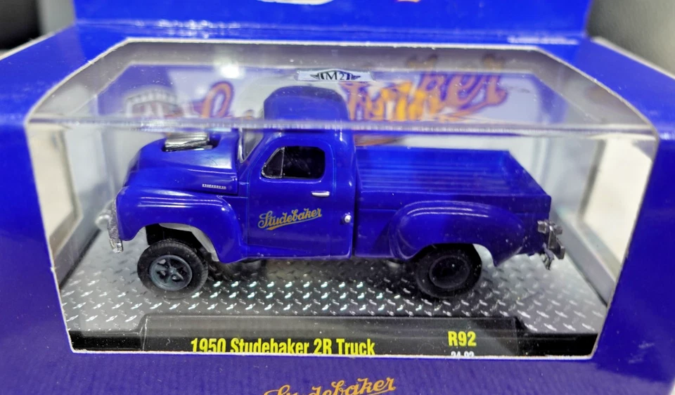 M2 Machines 1950 Studebaker 2R Truck 1/64 - Image 2 of 2