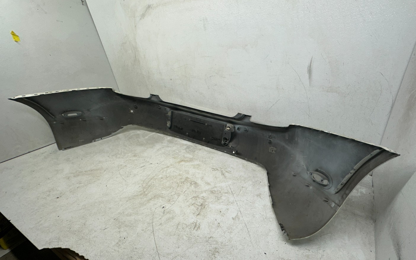 2004-2010 BENTLEY CONTINENTAL GT GTC REAR BUMPER COVER W/ SENSOR HOLE WHITE OEM