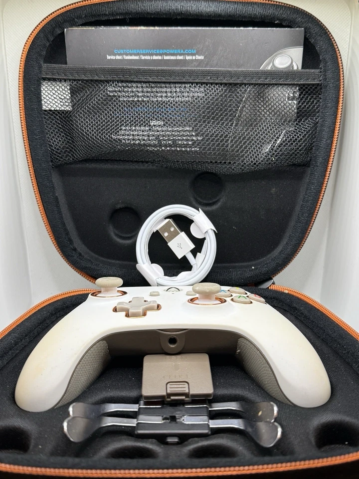 PowerA Fusion Pro Wired Controller For Xbox One In White - Missing Pieces - Image 2 of 4