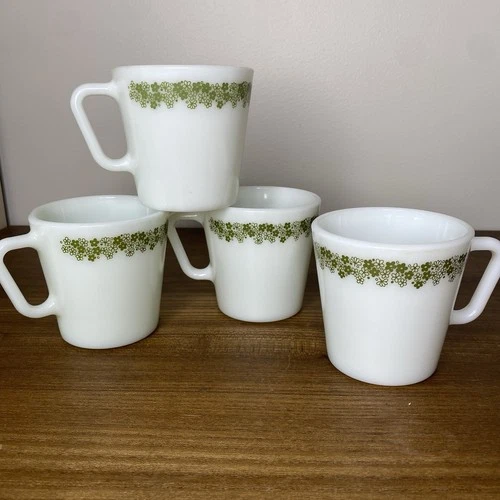 PYREX Spring Blossom Milk Glass Coffee Mugs 4 Pc. Set Crazy Daisy Vintage 1960's