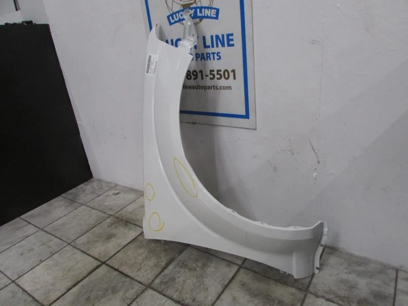 Nissan Frontier 2017 guardabarros derecho blanco Foto 4 de 4