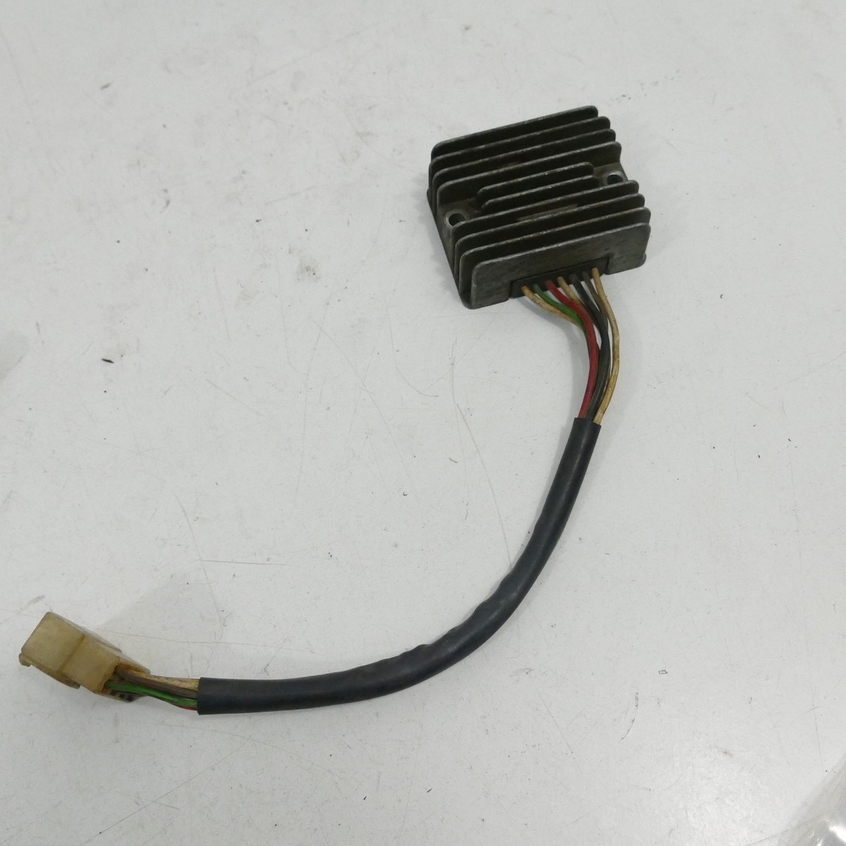 Honda CB 400 F Ez: 98 Control Voltage Regulator 3G1-500.B5 Charge