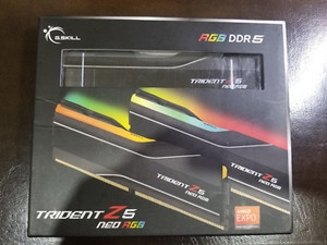G.SKILL TRIDENT Z NEO 32GBDDR4 3200MHz中古 G. SKILL Trident Z RGB 32GB (4x8GB) DDR4 3200MHz RAM F4-3200C16Q