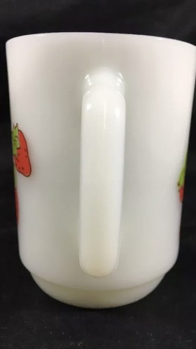 Strawberry Shortcake Coffee Cup Mug Anchor Hocking White Milk Glass Vintage 1980 - Picture 4 of 11