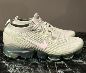 jade aura vapormax