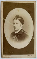 orig. CDV photo photograph woman lady fashion around 1875 Giessen Wode