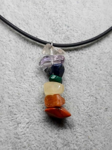 Ciondolo FASI LUNARI chips chakra Cristalloterapia Meditazione Yoga Reiki Wicca - Picture 2 of 10