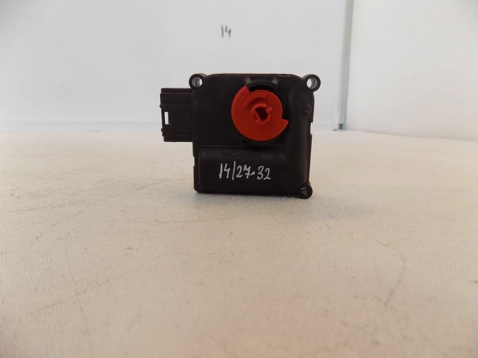 04-10 Audi A8 Quattro HVAC Entrada de aire Flap Actuador Motor OEM 4F0820511B Foto 2 de 4