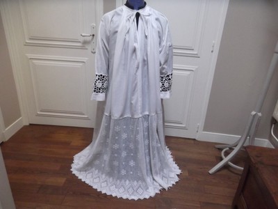 Antique priest's dawn, late 19th century early 20th century