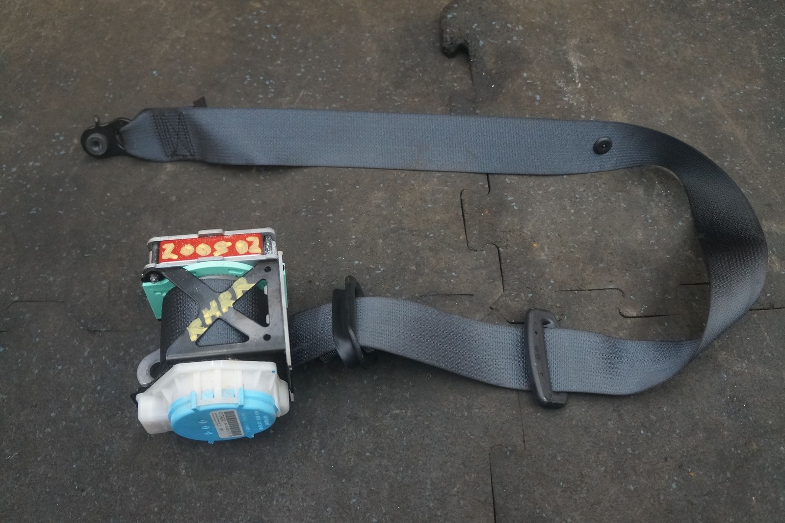 Rear Left Or Right Seat Belt Retractor AD43-611B74-ACW Aston Martin Rapide S 14