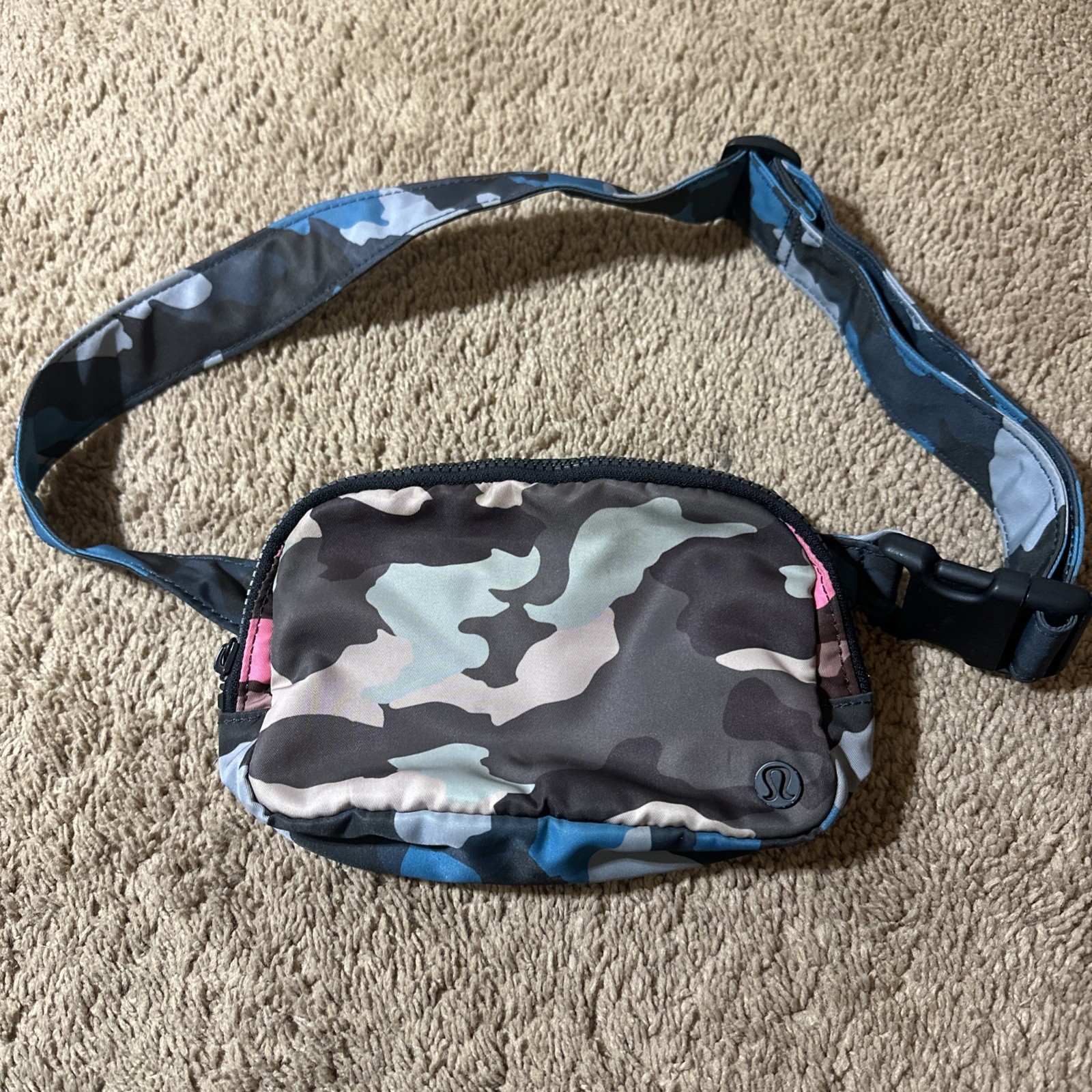 Lululemon Womens Everywhere Belt Bag Heritage Camo Brown Blue Pink Green