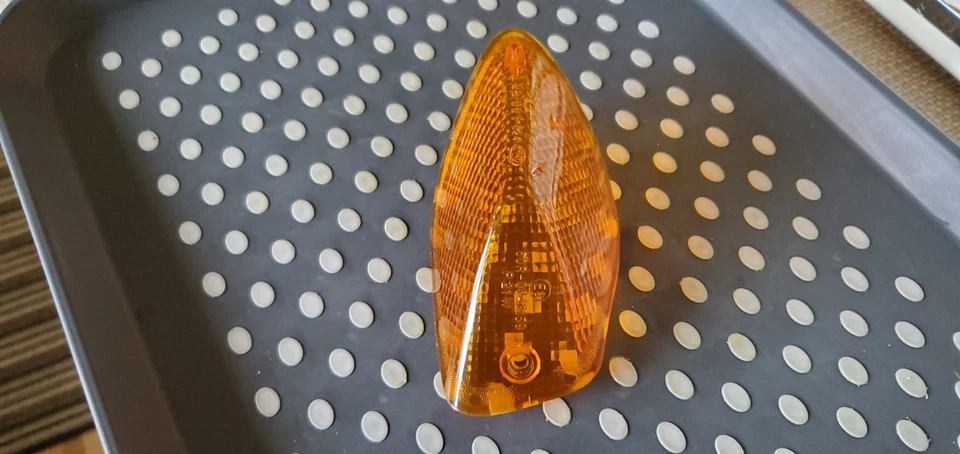 Ducati Paso indicator lens 750 906 907ie - Image 3 of 3