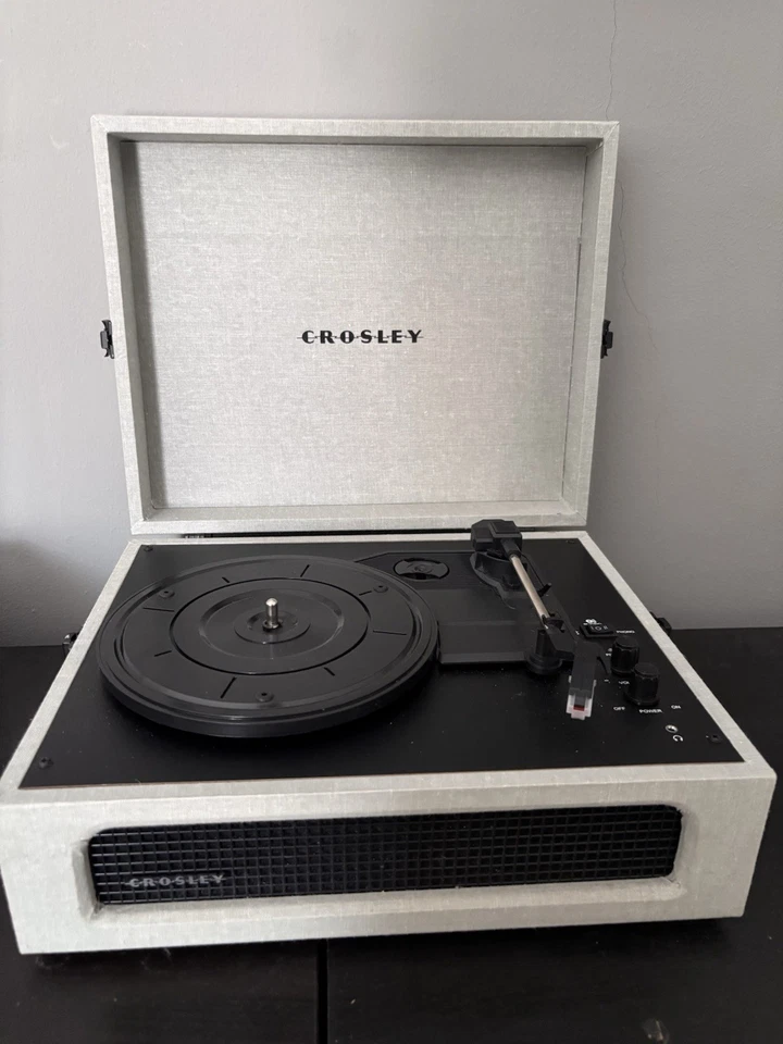 💿🔊🎵 GIRADISCHI VINTAGE BLUETOOTH CROSLEY VOYAGER GREY CR8017B - PERFETTO! 💎 - Immagine 2 di 4