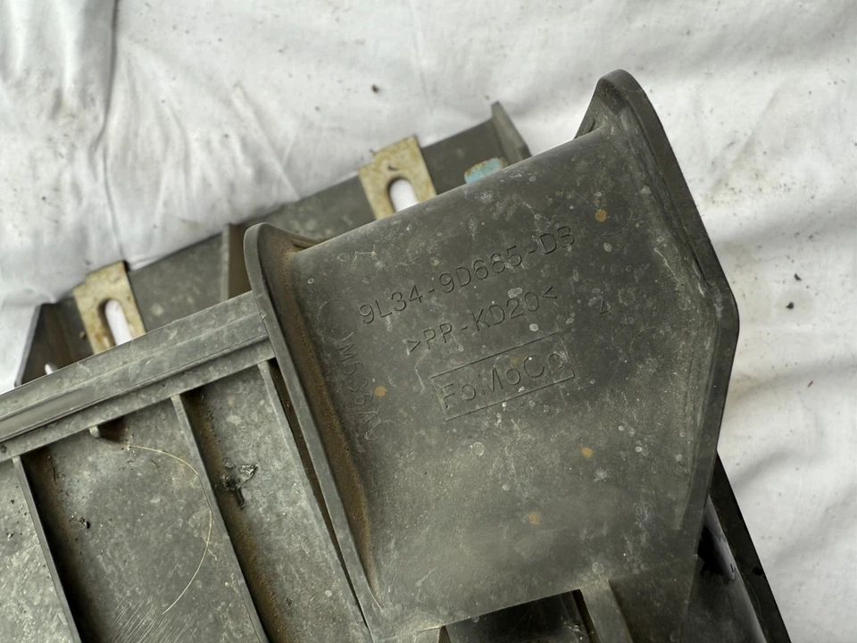 Ford F-150 2009-2014 bote de vapor de combustible de gasolina 3,5 con soporte 9U5A9D653AB fabricante original Foto 3 de 4