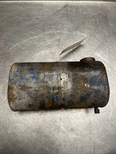 OEM GOOD USED VINTAGE WISCONSIN OVAL SMALL ENGINE FUEL TANK 10" X 6" X 4"