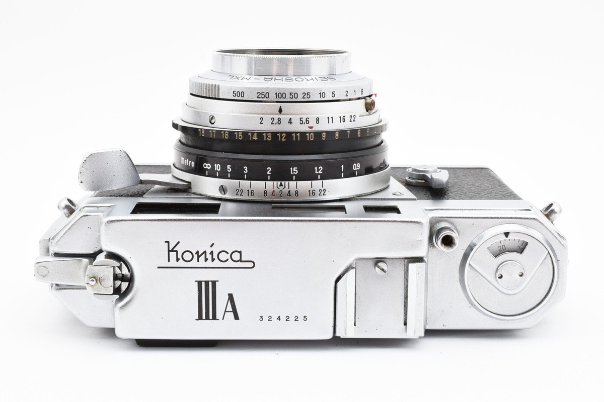 コニカⅢ 48mm F2 スナップにもってこい！ “招き猫”スタイルカメラ「コニカⅢ」