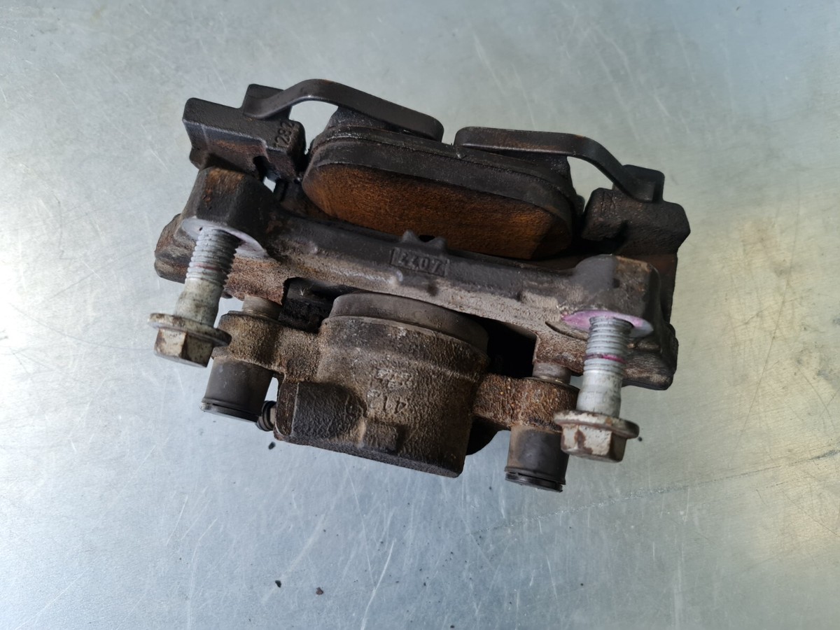 Volvo XC90 2.0 Petrol 2018-2020 Right Side Front Brake