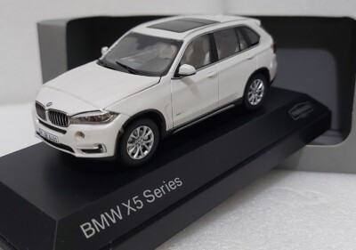 BMW X5 Series F15 xDrive 5.0i 2015 Mineral White 1:43 Paragon
