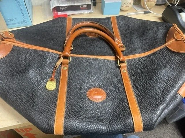 Vintage Dooney Bourke Navy Blue Brown Leather Duffel Bag w Strap Tag DS30