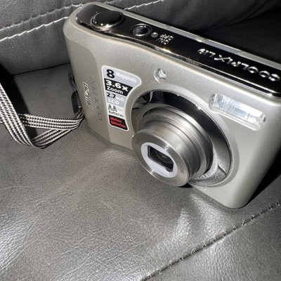 NIKON COOLPIX L19 Silver Compact Digital Camera 8MP 3.6x Zoom probado EUR 172,66 - ES