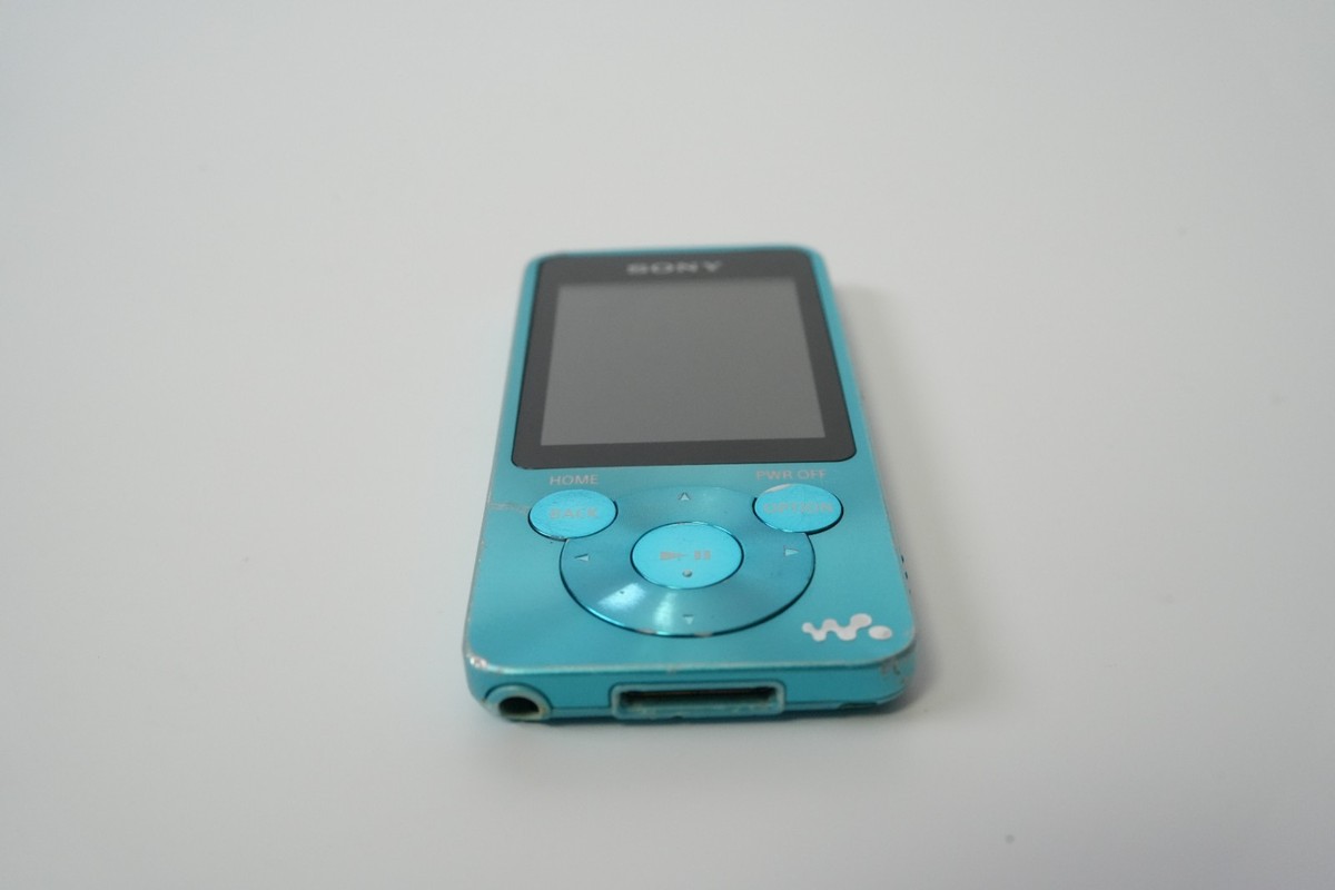 Sony Walkman NW-S784 Blue 8GB Bluetooth MP3 Player + Speaker Dock