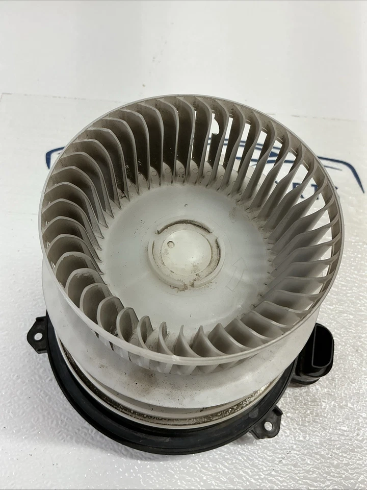 13-15 Lexus GS350 GS450h HVAC AC calentador ventilador motor PO25 KILOMETRAJE 111k prueba Foto 2 de 4