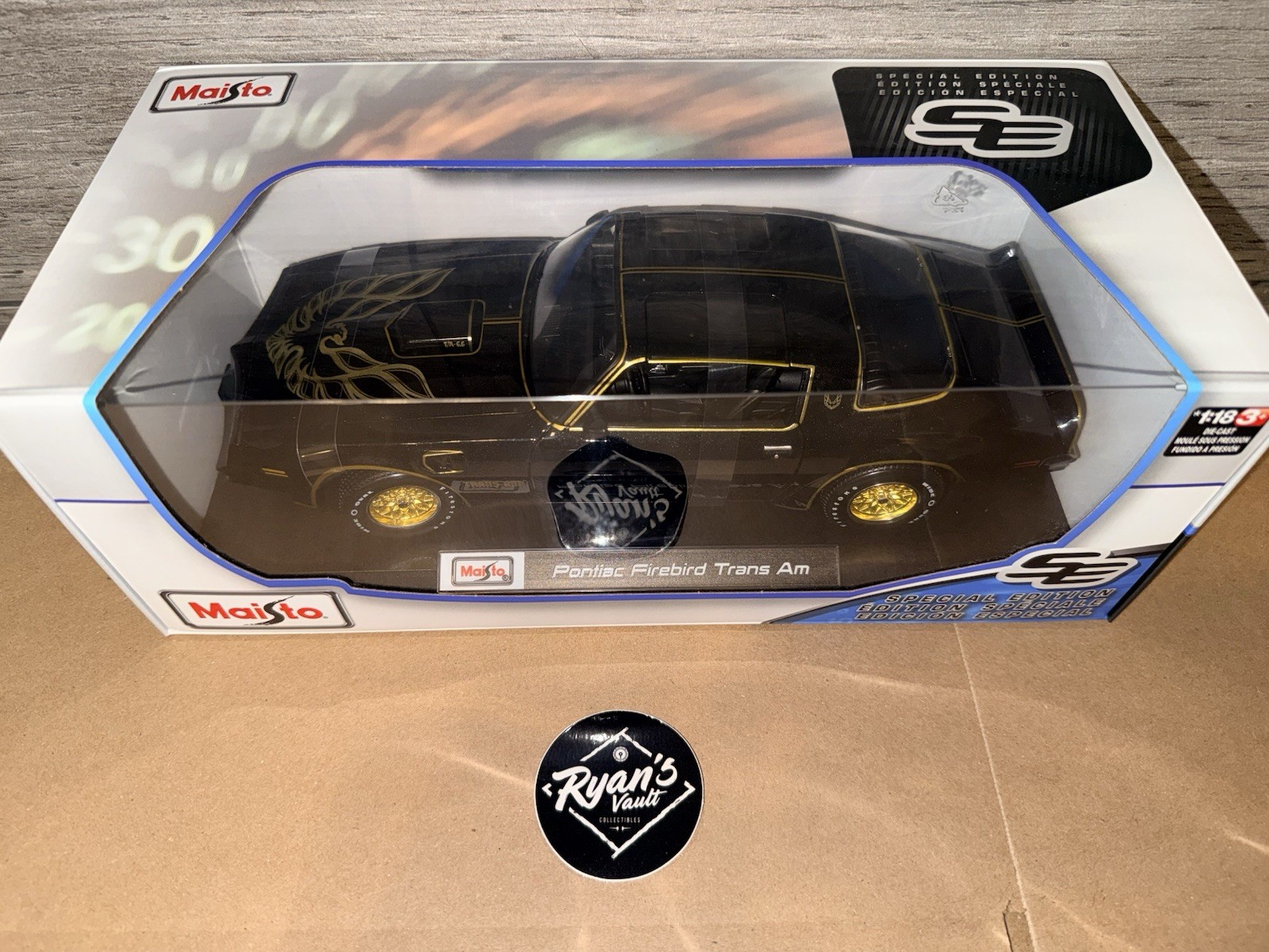 Pontiac Firebird Trans Am 1/18 Diecast